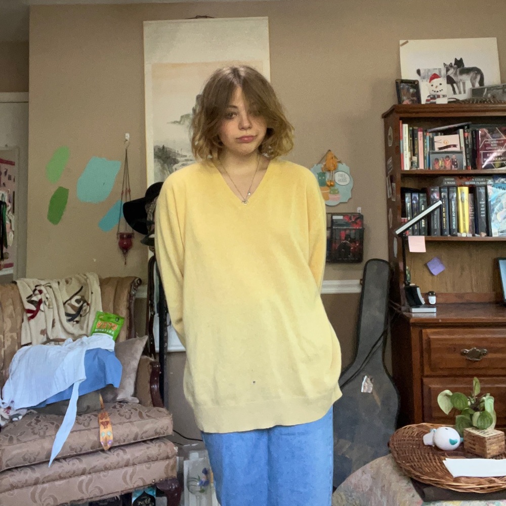 Yellow cashmere sweater